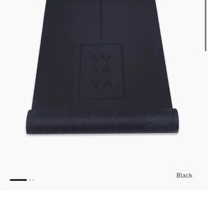 Lutava Black Yoga Mat Brand New still in box